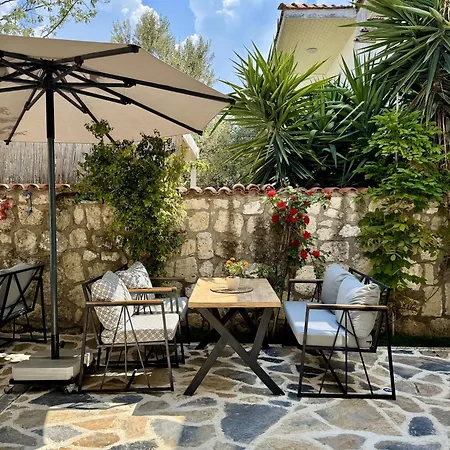 Sulty's Koeyici Alaçatı